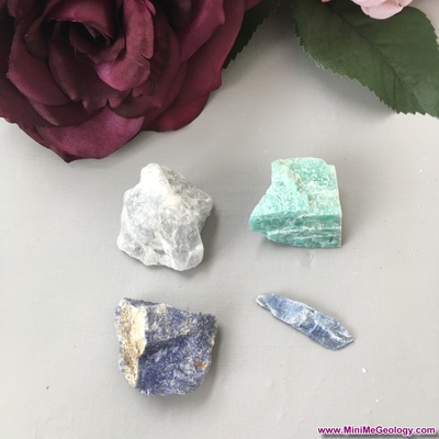Throat Chakra Natural Healing Crystal Bundle (5th Chakra) | Metaphysical Chakra Stones